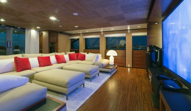 Upper Lounge - Papi du Papi Yacht - Photo Credits Marc Paris