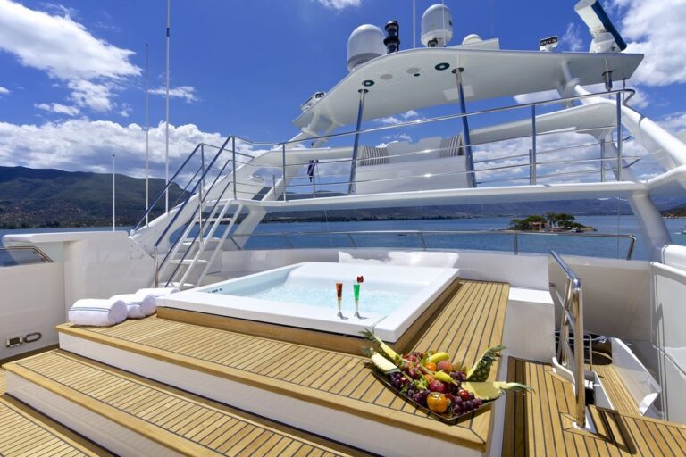 Upper Deck