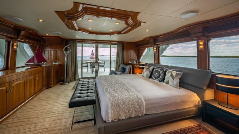 Upper Deck VIP Cabin