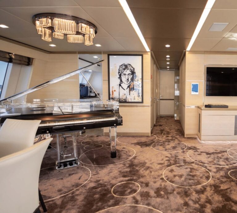 Sky lounge