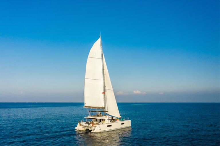 VALIUM 52 Catamaran Yacht