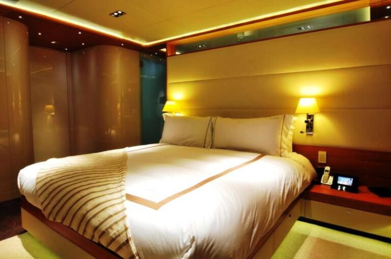 VIP Cabin
