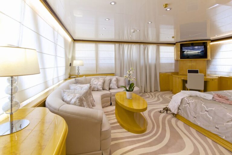 VIP Cabin
