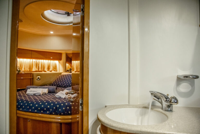 VIP Cabin And Bathroom Detail