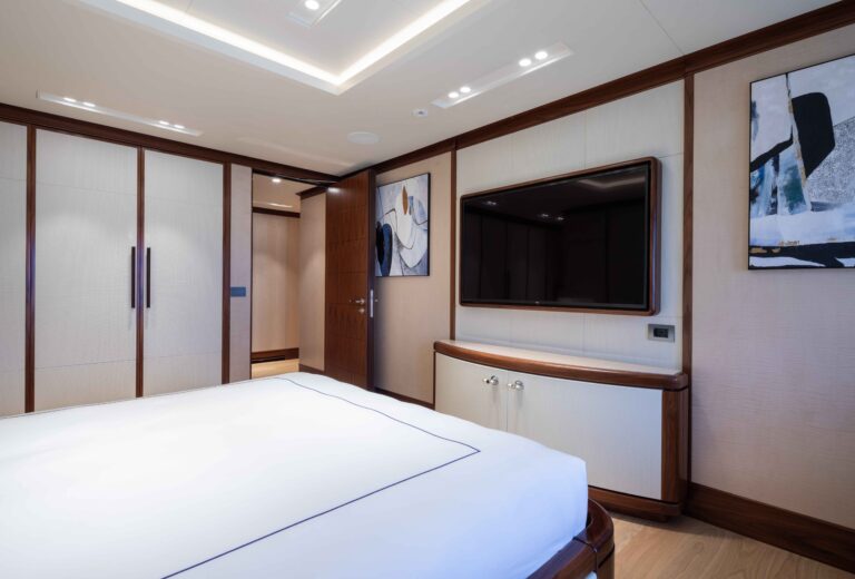 VIP Cabin With TV