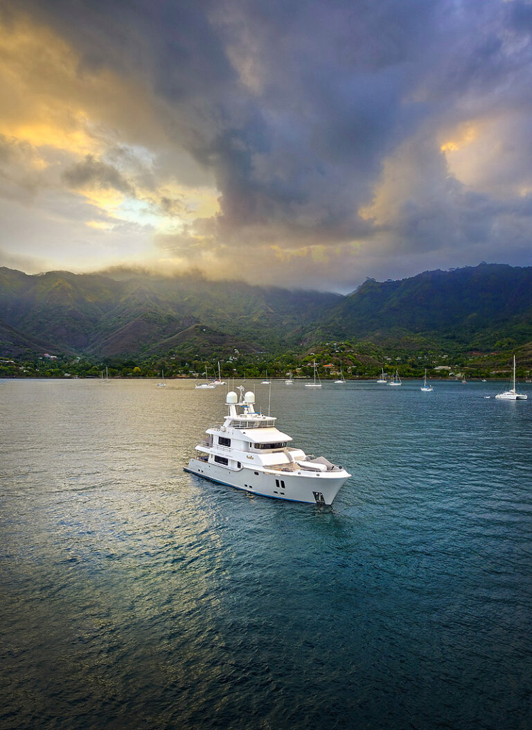 VIVIERAE II Superyacht