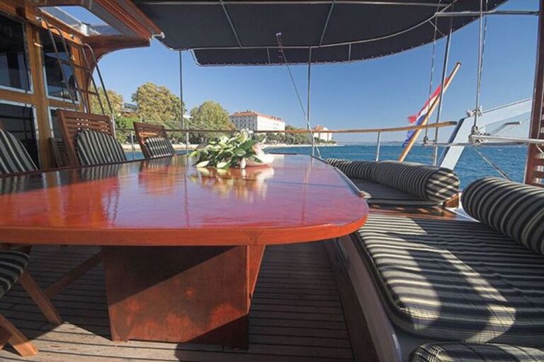 View Rear Deck