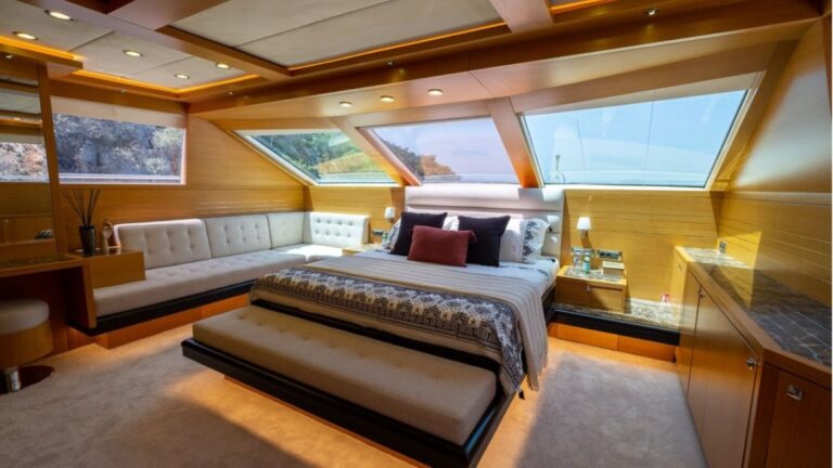 Vip Cabin