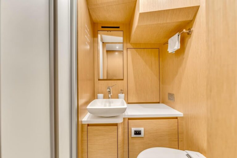 Vip Cabin Attached Bathroom