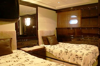Voyage - Twin cabin