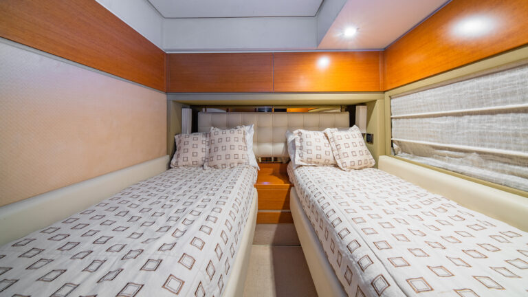 Twin Cabin