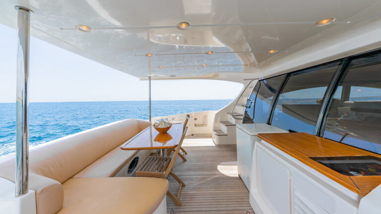 Aft Deck Seating