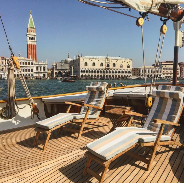 XARIFA Deck With Sunloungers