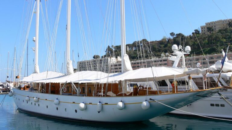 XARIFA In-port