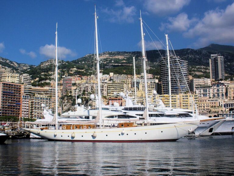 XARIFA In Port