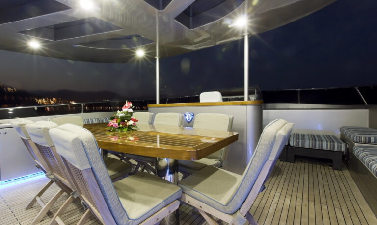 XO OF THE SEAS -  At Deck Dining