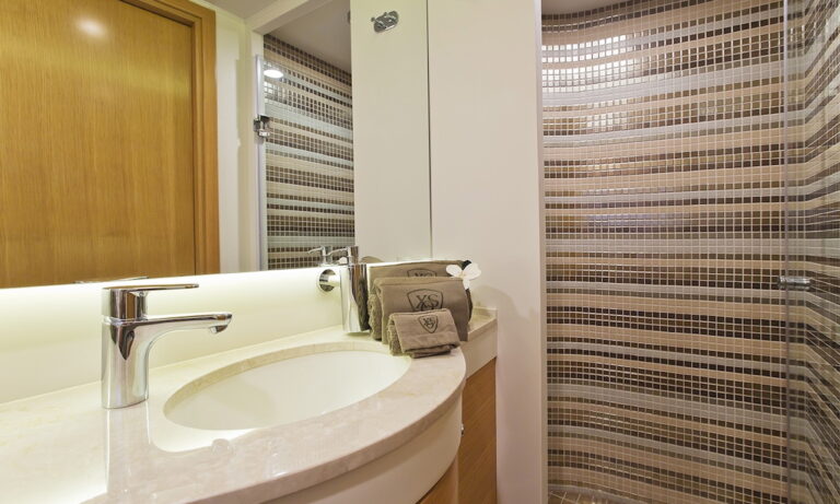 XO OF THE SEAS -  Guest Ensuite