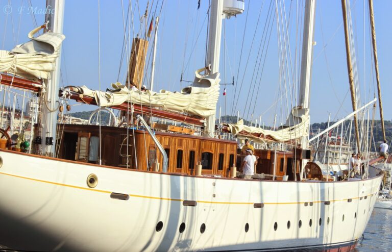 Xarifa Preparing To Sail