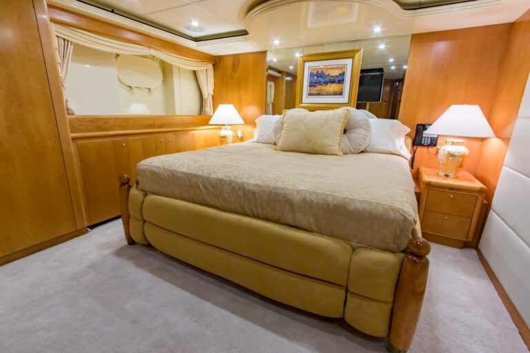 Double Cabin