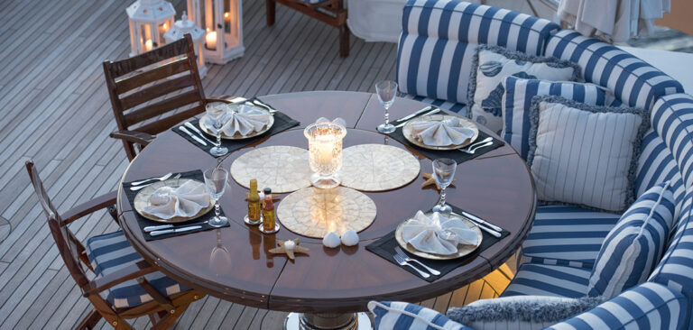 Alfresco Dining