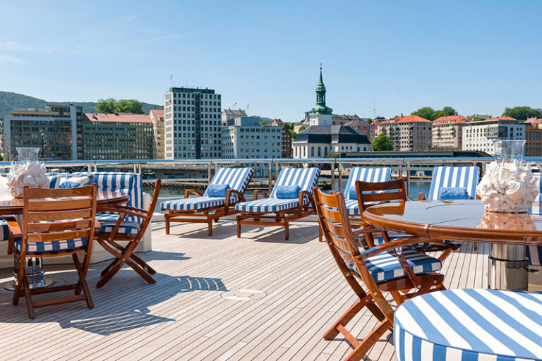 Sundeck