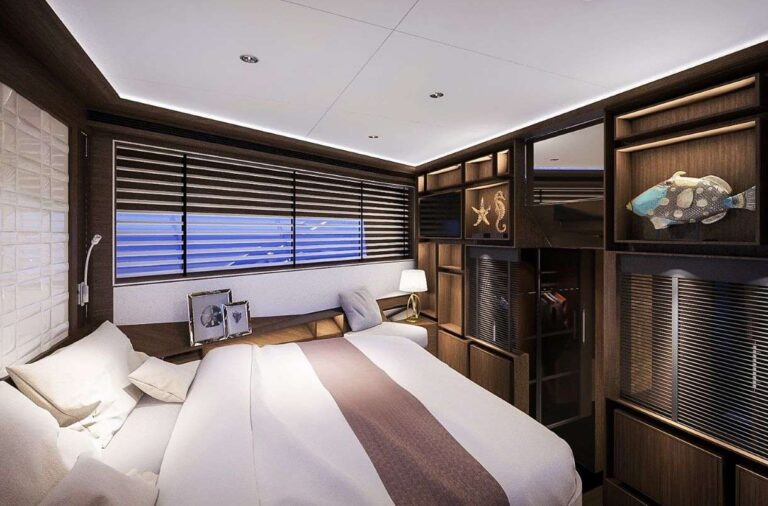 Double Cabin