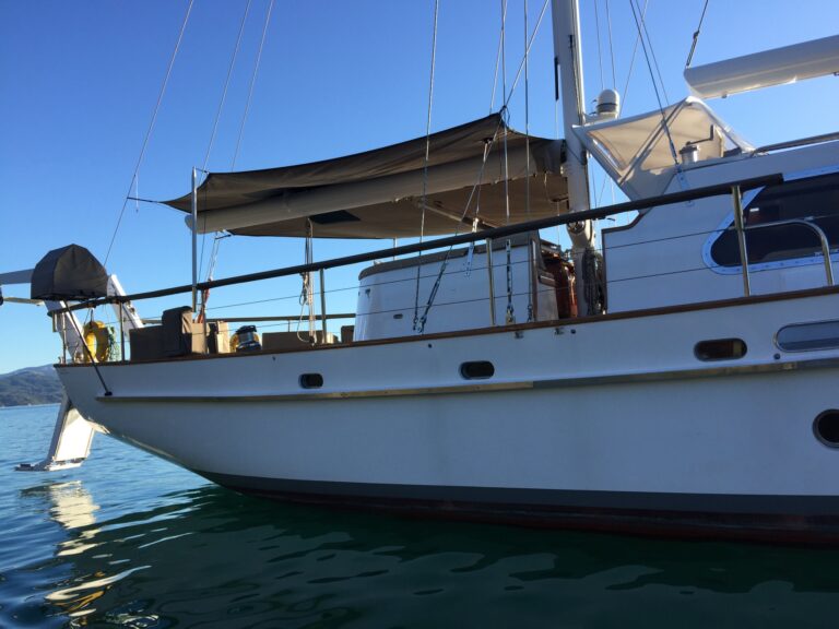 YONDER STAR - Aft deck