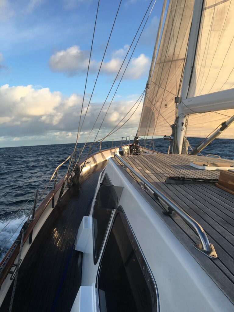YONDER STAR - Sailing