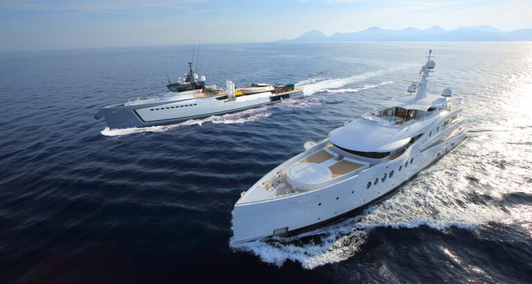 YS5009 With A Mother Ship