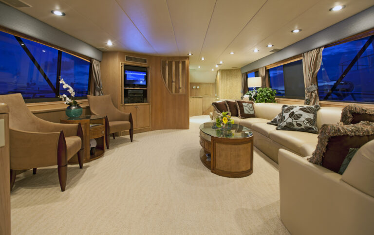 24m M/Y LADY LILA