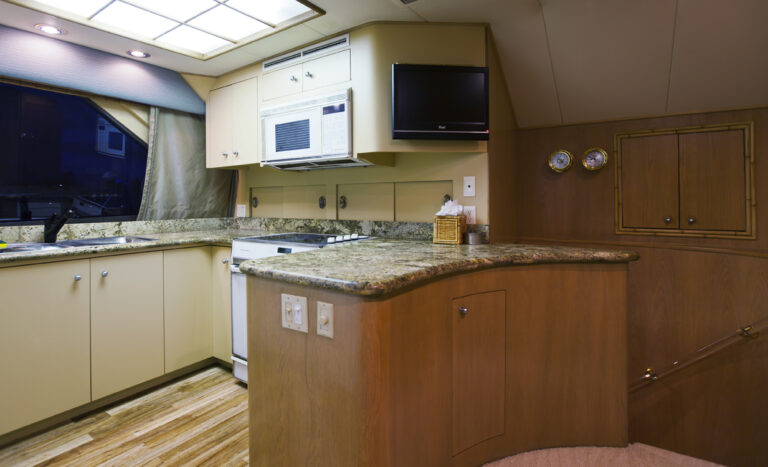 24m M/Y LADY LILA