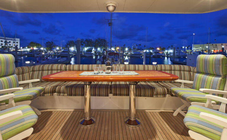 24m M/Y LADY LILA