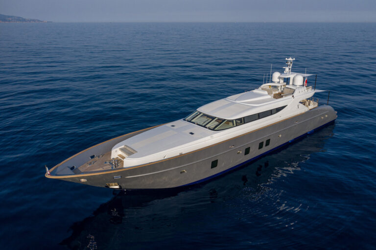 Yacht A2