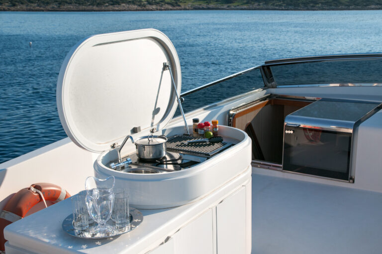 Yacht ACIONNA By San Lorenzo - Bbq