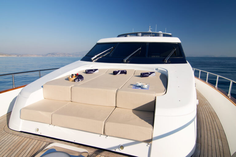 Yacht ACIONNA By San Lorenzo - Bow