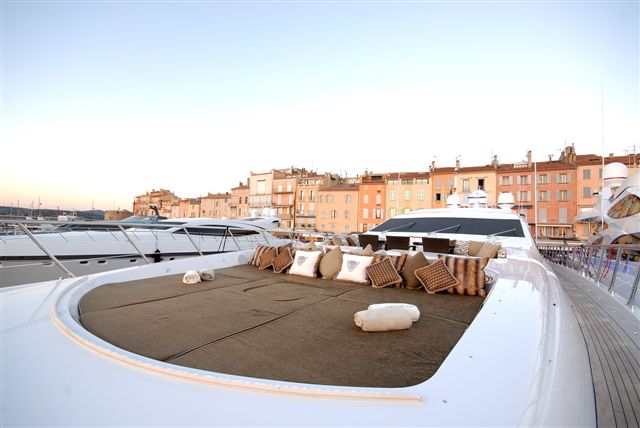 Yacht AFRICAN CAT -  Foredeck 2
