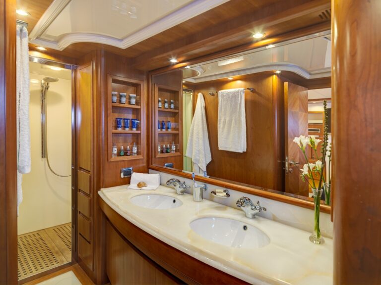 Yacht AIMILIA - Ensuite