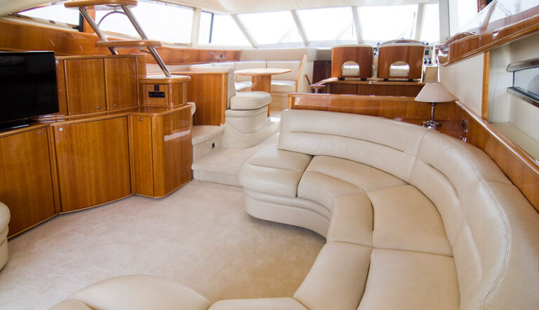 Yacht AMMOS - Main Salon