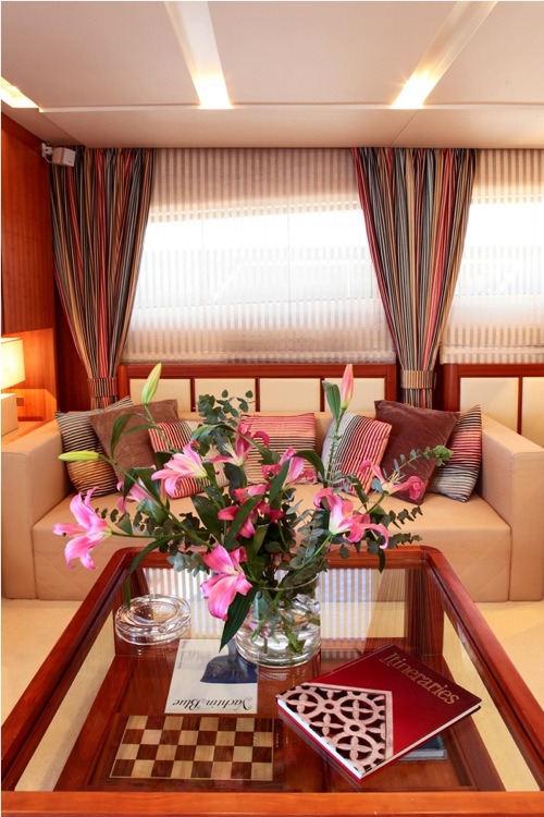 Yacht AMON -  Main Salon Detail