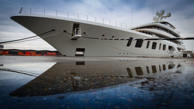 Yacht AQUARIUS By Feadship - Moored