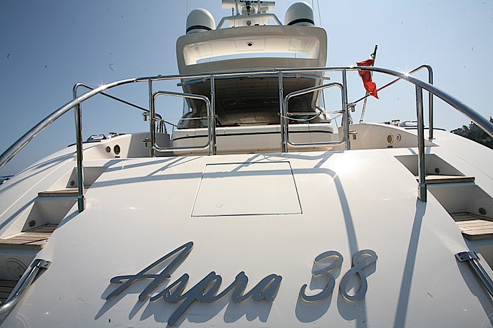 Yacht ASPRA 38 -  Transom