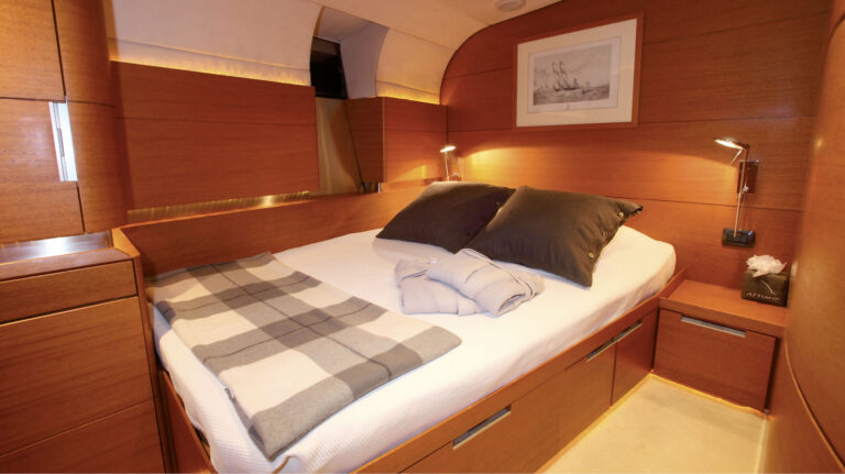 Yacht ATTIMO By CMN - Guest