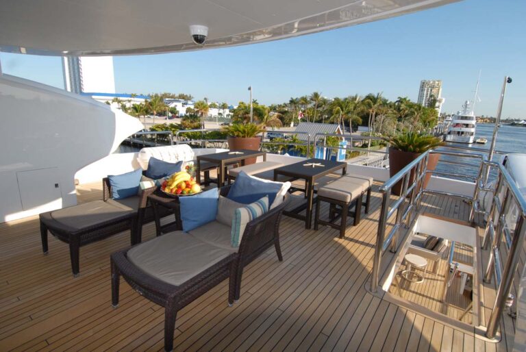 Yacht AZTECA II - Sundeck 2