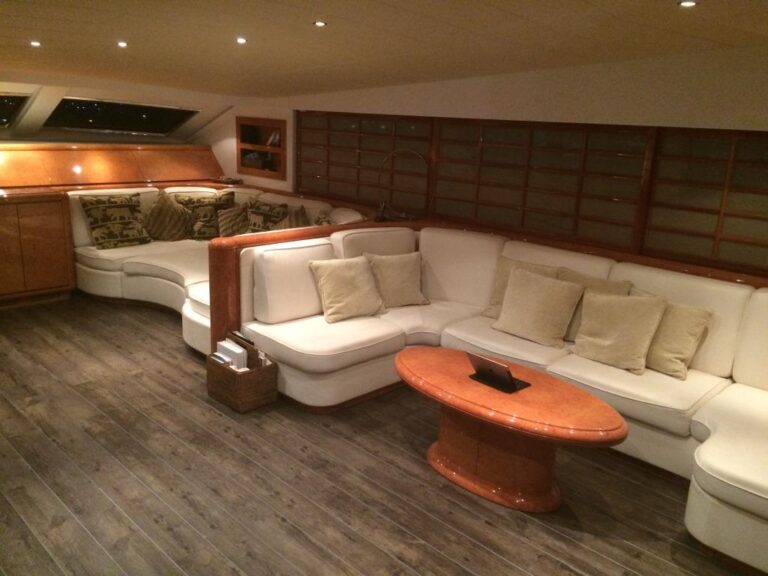 Yacht BIRD OF PREY - Seating