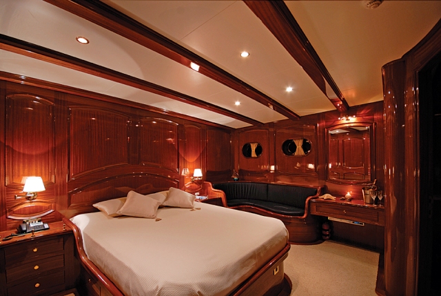 Yacht BLUE EYES - Double Cabin 4