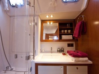 Yacht BLUE PASSION -   Guest Ensuite 3