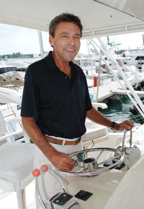 Yacht BLUES CURE - Your Captain