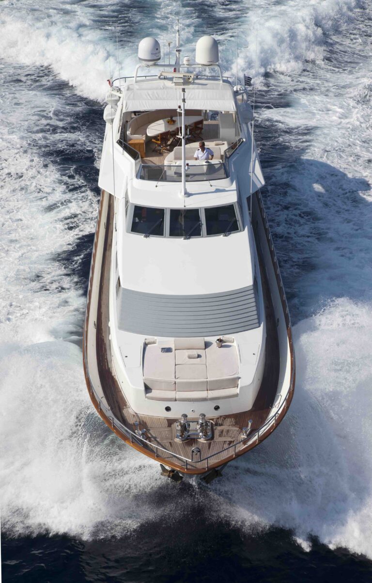Yacht BOJANGLES - Forward View