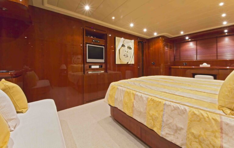 Yacht BOJANGLES - Master Cabin 2