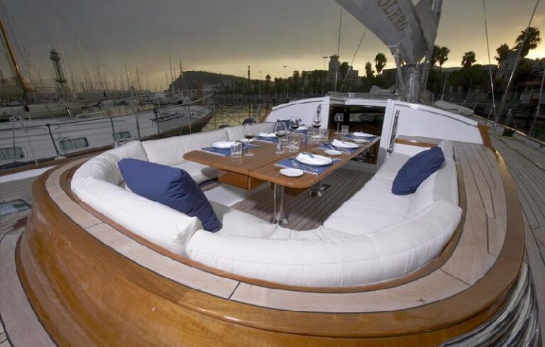 Yacht BOLERO - Center Cockpit